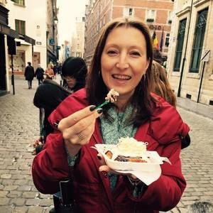 Meet your Posher, Dina